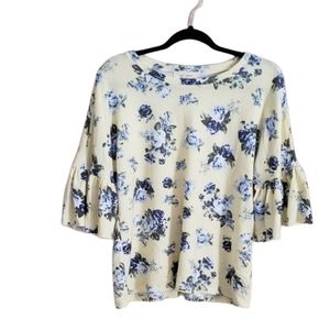 *SALE: Final Price Drop* no comment Bell Sleeve Floral Top